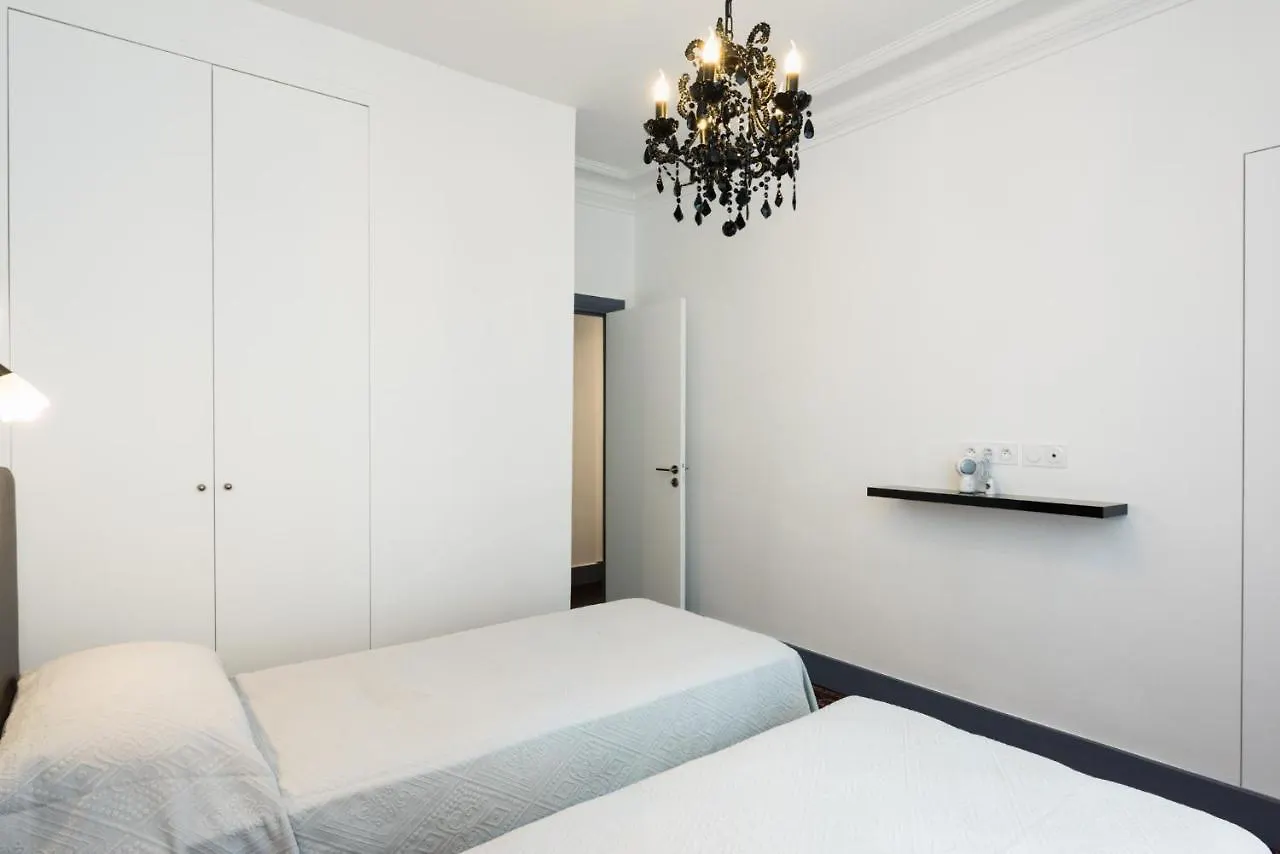 Apartment Franklin Roosevelt Hotel Paris France